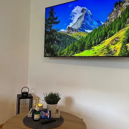 River 3 - Kissed Retreat With Iconic Jungfraujoch View דירה אינטרלאקן