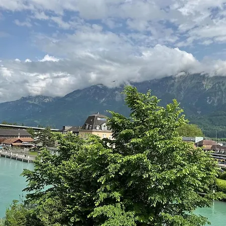 River 3 - Kissed Retreat With Iconic Jungfraujoch View אינטרלאקן